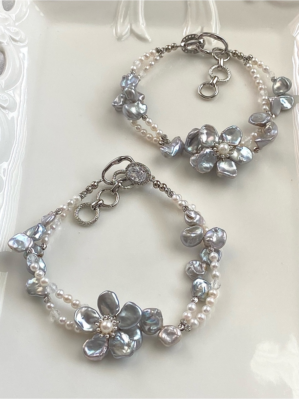 B182-Handmade High Quality Petal Pearl Flowrer And Baby Pearl Braided Bracelet - Picture 11 of 12